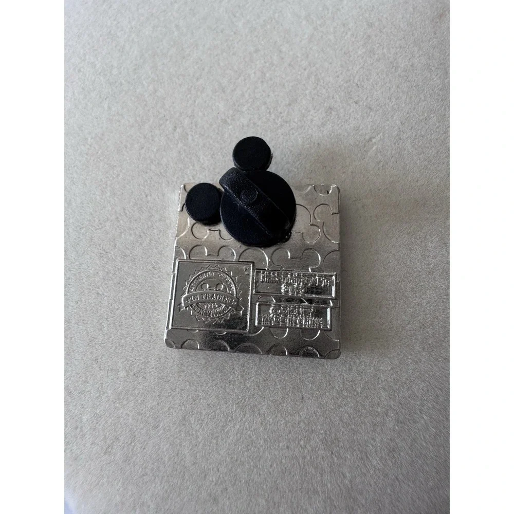 Disney Trading Pins 119760 WDW/DLR - 2017 Hidden Mickey - Smiling Disney Villain